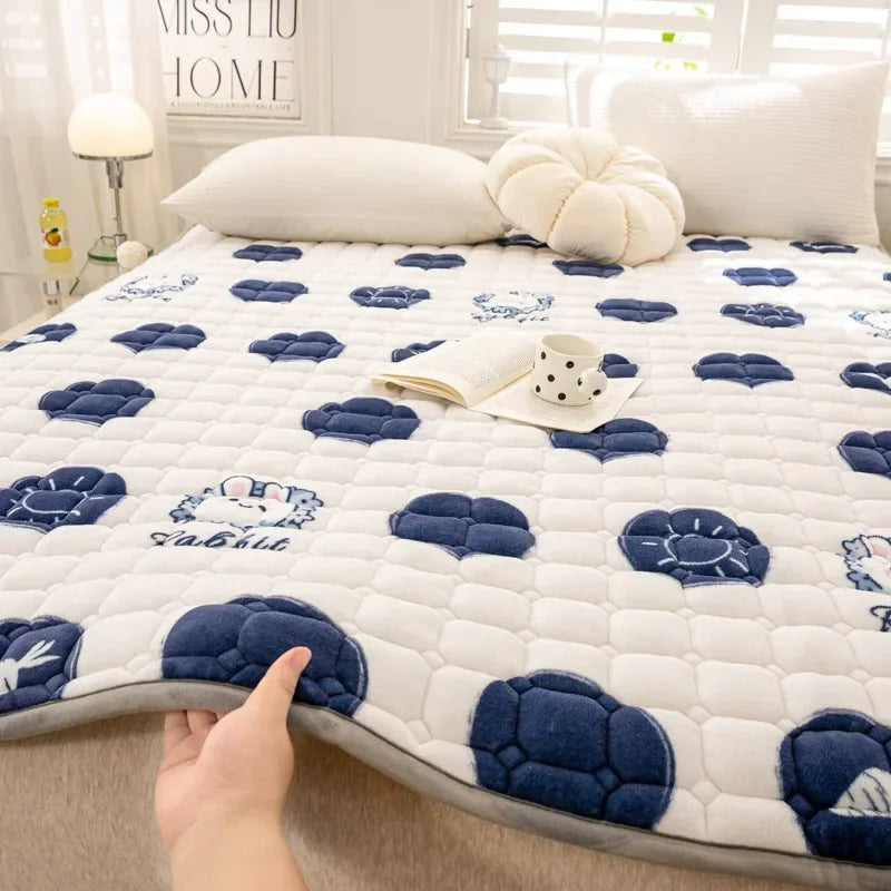 Thick Milk Fiber Mattress Quilted Bed Protection Cushion Anti-static Fleece-lined Mattress Cushion