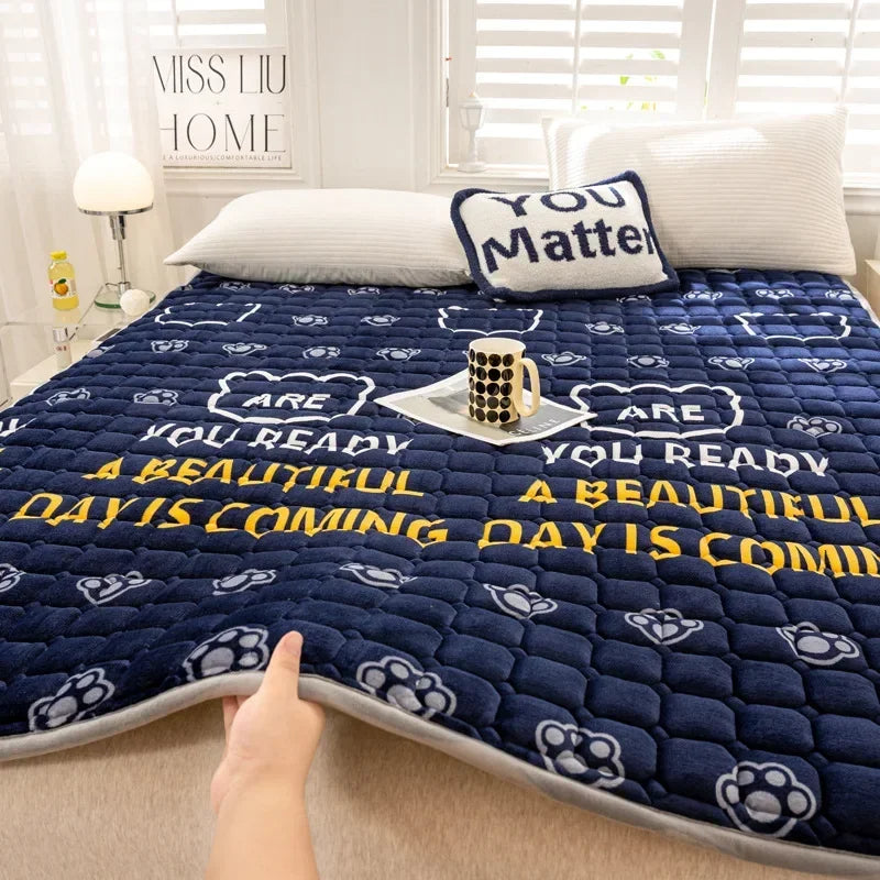 Thick Milk Fiber Mattress Quilted Bed Protection Cushion Anti-static Fleece-lined Mattress Cushion