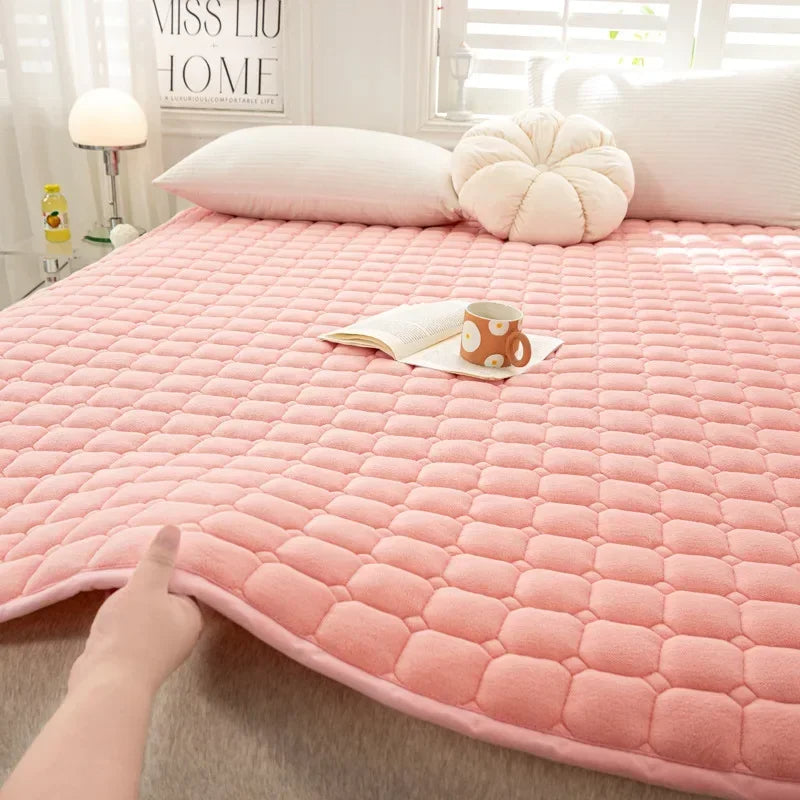 Thick Milk Fiber Mattress Quilted Bed Protection Cushion Anti-static Fleece-lined Mattress Cushion