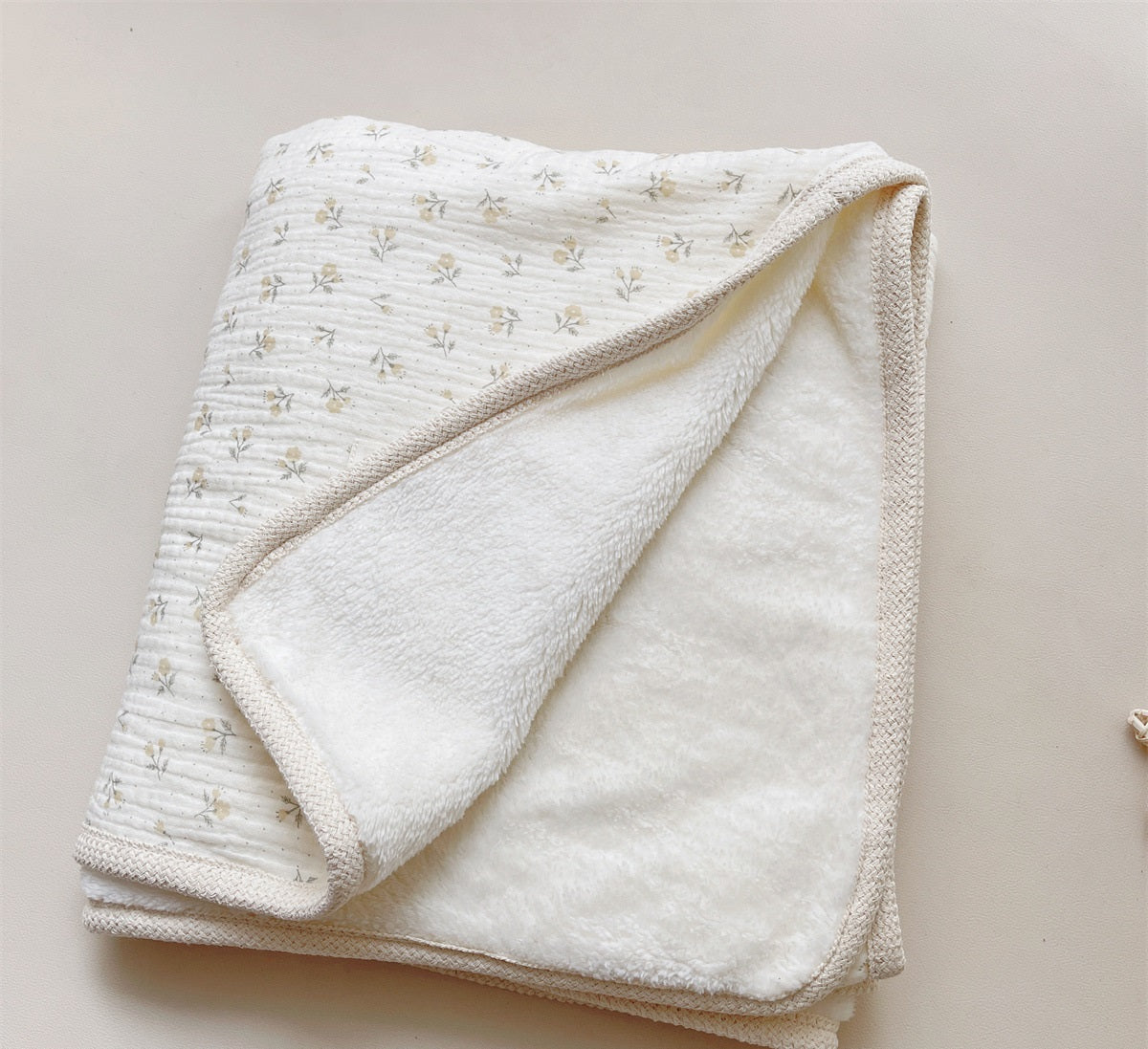 Double Layer Cotton Hook Lace Plush Blanket