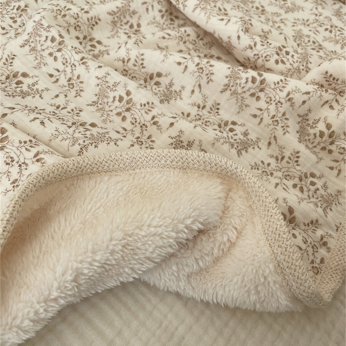 Double Layer Cotton Hook Lace Plush Blanket