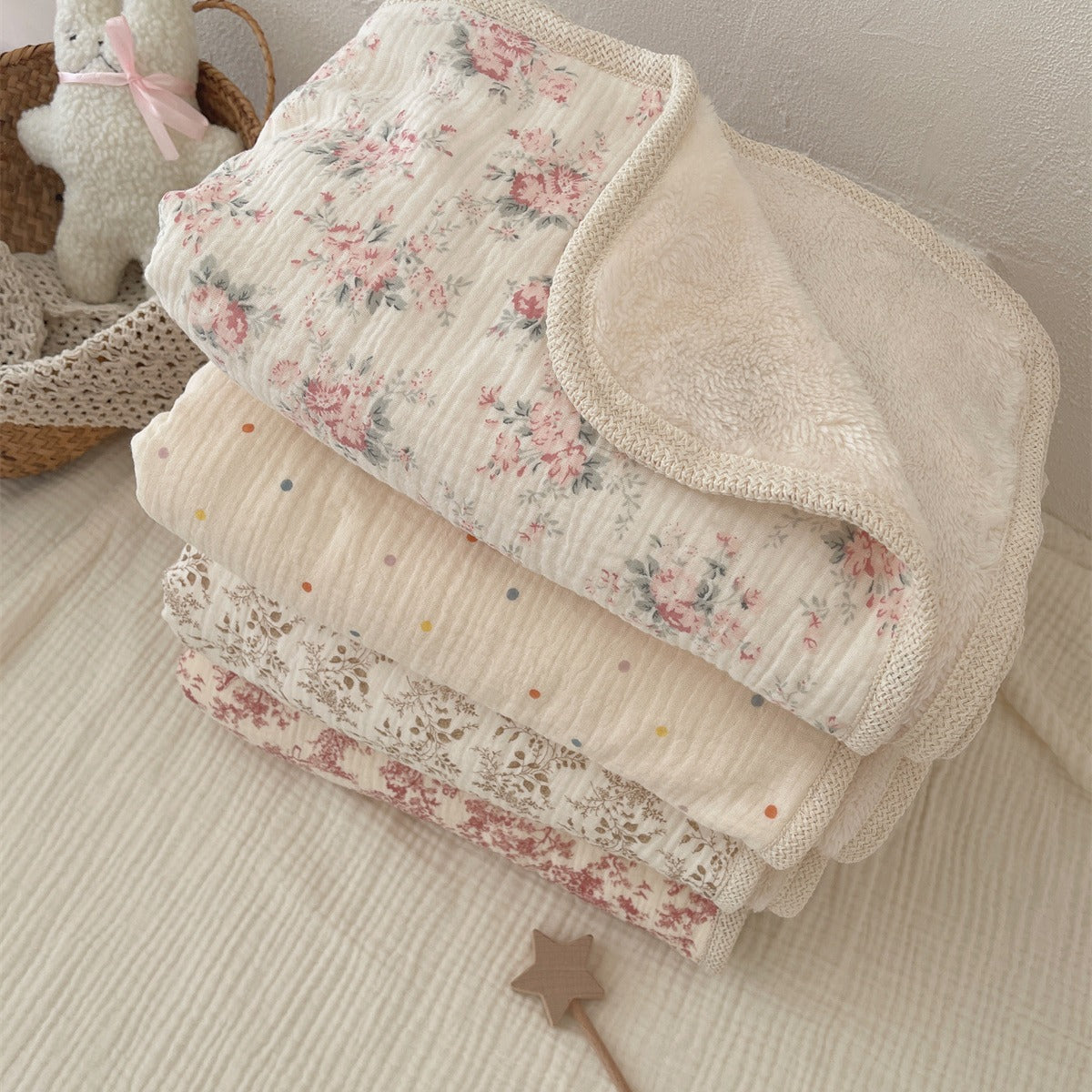 Double Layer Cotton Hook Lace Plush Blanket